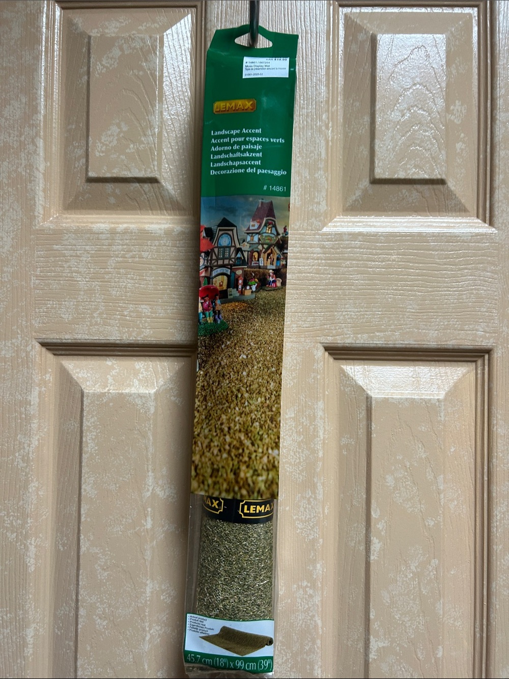 LEMAX MOSS DISPLAY MAT 18"x 39" NWT